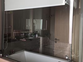 1 Bedroom Apartment for rent at The Esse Asoke, Khlong Toei Nuea