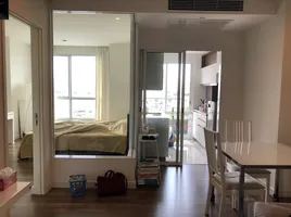 1 Schlafzimmer Wohnung zu verkaufen im The Room Sathorn-Taksin, Bang Yi Ruea