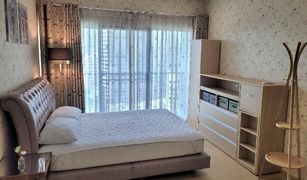 1 Bedroom Condo for sale in Sam Sen Nai, Bangkok Noble Reform