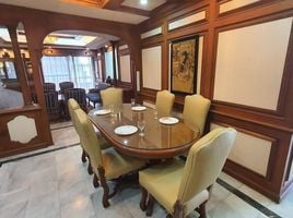 3 Bedroom Condo for sale at Asoke Towers, Khlong Toei Nuea