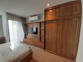 1 Bedroom Condo for sale at Rhythm Ekkamai, Khlong Tan Nuea