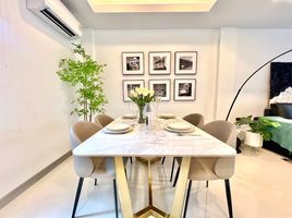 3 Bedroom Townhouse for sale at Chokchai Village 9, Nong Prue