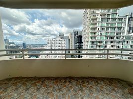 3 Bedroom Condo for rent at Regent On The Park 1, Khlong Tan, Khlong Toei