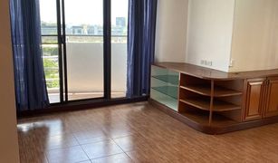 Кондо, 3 спальни на продажу в Suan Luang, Бангкок Floraville Condominium