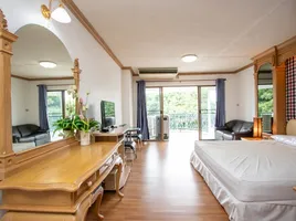 Studio Wohnung zu verkaufen im Hillside Plaza & Condotel 4, Chang Phueak