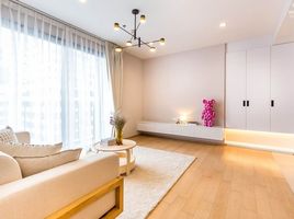 2 Bedroom Apartment for sale at HQ By Sansiri, Khlong Tan Nuea