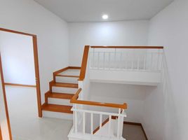 3 Schlafzimmer Villa zu verkaufen im Baan Buntharik New Style, Lat Sawai, Lam Luk Ka