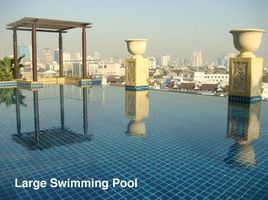 2 Bedroom Apartment for rent at Le Luk Condominium, Phra Khanong Nuea