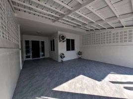 3 Bedroom House for sale in Surasak, Si Racha, Surasak