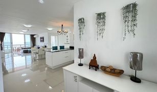 Кондо, 2 спальни на продажу в Surasak, Паттайя Rama Harbour View