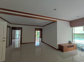 3 Bedroom Condo for sale at The Green Places Condominium, Ratsada