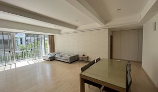 曼谷 Khlong Toei Nuea Baan Sukhumvit 27 3 卧室 公寓 售 