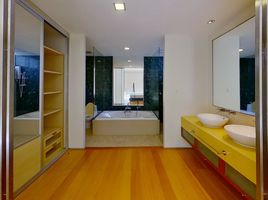 2 Bedroom Condo for rent at Ficus Lane, Phra Khanong