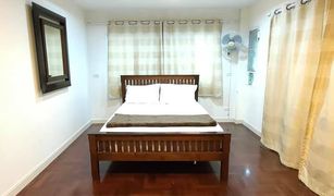Nong Kae, ဟွာဟင်း တွင် 3 အိပ်ခန်းများ တိုက်တန်း ရောင်းရန်အတွက်