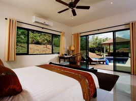 4 спален Вилла в аренду в The Villas Nai Harn Phuket, Раваи