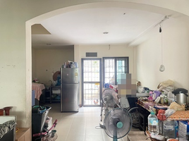 3 Bedroom Townhouse for sale at Sinsap 1, Bueng Yi Tho, Thanyaburi