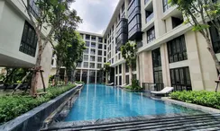 Фото 3 of the Gemeinschaftspool at The Reserve Sukhumvit 61