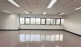 N/A Office for sale in Khlong Tan Nuea, Bangkok Sorachai Building