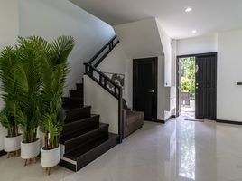 3 Schlafzimmer Villa zu verkaufen im Saiyuan Med Village, Rawai, Phuket Town