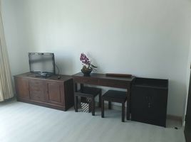 2 Schlafzimmer Appartement zu vermieten im Citi Smart Condominium, Khlong Toei