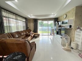 5 Bedroom House for sale at Nantawan Srinakarin, Bang Mueang, Mueang Samut Prakan