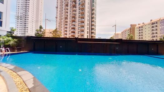 写真 1 of the Gemeinschaftspool at Nam Talay Condo