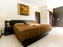 3 Schlafzimmer Reihenhaus zu vermieten im Phuket Grandville Village, Si Sunthon, Thalang