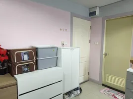 1 Schlafzimmer Wohnung zu verkaufen im Regent Home 16 Phaholyotin 67, Anusawari, Bang Khen