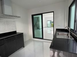 บ้านเดี่ยว 4 ห้องนอน ให้เช่า ในโครงการ เดอะ ซิตี้ บางนา, บางแก้ว