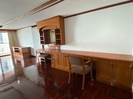 3 Bedroom Apartment for rent at Sethiwan Mansion , Khlong Tan Nuea