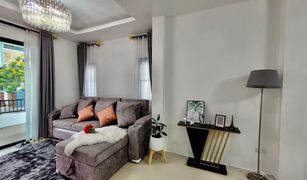 3 Bedrooms House for sale in Nong Prue, Pattaya Uraiwan Park View