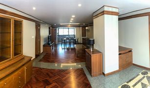 2 Schlafzimmern Wohnung zu verkaufen in Khlong Tan Nuea, Bangkok United Tower