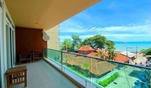 2 Bedrooms Condo for sale in Nong Prue, Pattaya Montrari Jomtien Beach View