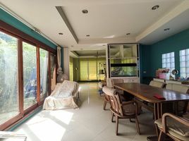 2 Schlafzimmer Villa zu verkaufen in Mueang Chiang Mai, Chiang Mai, Pa Daet, Mueang Chiang Mai, Chiang Mai