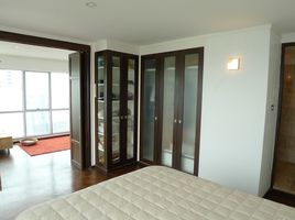 2 спален Кондо на продажу в Silom Suite, Si Lom