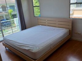 บ้านเดี่ยว 3 ห้องนอน ให้เช่า ในโครงการ มัณฑนา อ่อนนุช-วงแหวน, ดอกไม้