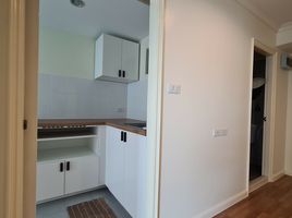 1 Schlafzimmer Appartement zu verkaufen im Lumpini Place Narathiwas-Chaopraya, Chong Nonsi