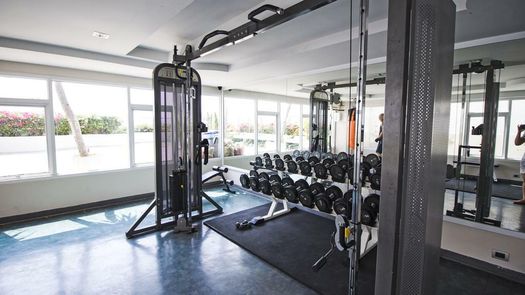 Photos 1 of the Fitnessstudio at Hyde Park Residence 2