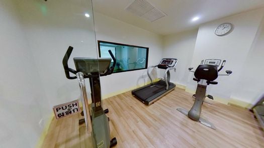 Фото 1 of the Fitnessstudio at Le Raffine Sukhumvit 24