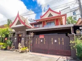3 Schlafzimmer Villa zu verkaufen im Baan Aroonpat Village, Chong Nonsi