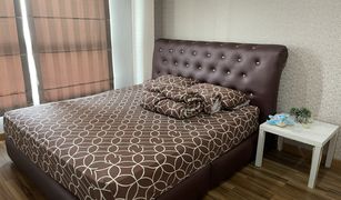 1 Bedroom Condo for sale in Talat Phlu, Bangkok Life @ Thaphra