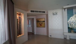 3 Bedrooms Condo for sale in Bang Lamphu Lang, Bangkok Watermark Chaophraya
