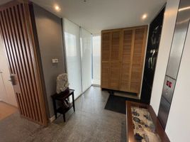 3 спален Кондо на продажу в The Met, Thung Mahamek