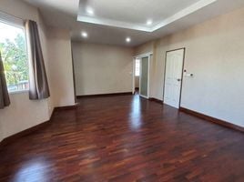3 Schlafzimmer Villa zu verkaufen im Laddarom Elegance Thasala, Tha Sala