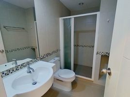 1 Bedroom Apartment for sale at Centric Ratchada-Suthisan, Din Daeng, Din Daeng