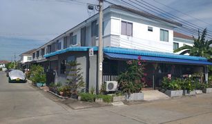 3 Bedrooms Townhouse for sale in Lak Song, Bangkok Baan Pruksa 84/2 Phetkasem 63