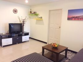 2 спален Кондо в аренду в Charming Resident Sukhumvit 22, Khlong Toei