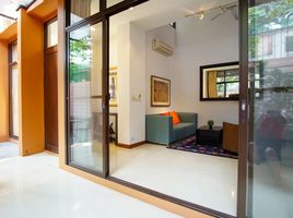 3 Schlafzimmer Villa zu vermieten im Raintree Village Apartment, Khlong Tan Nuea