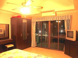 2 спален Кондо в аренду в Holiday Condo View, Nong Prue, Паттая