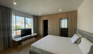 3 Bedrooms Condo for sale in Thung Mahamek, Bangkok Baan Siri Sathorn Yenakard